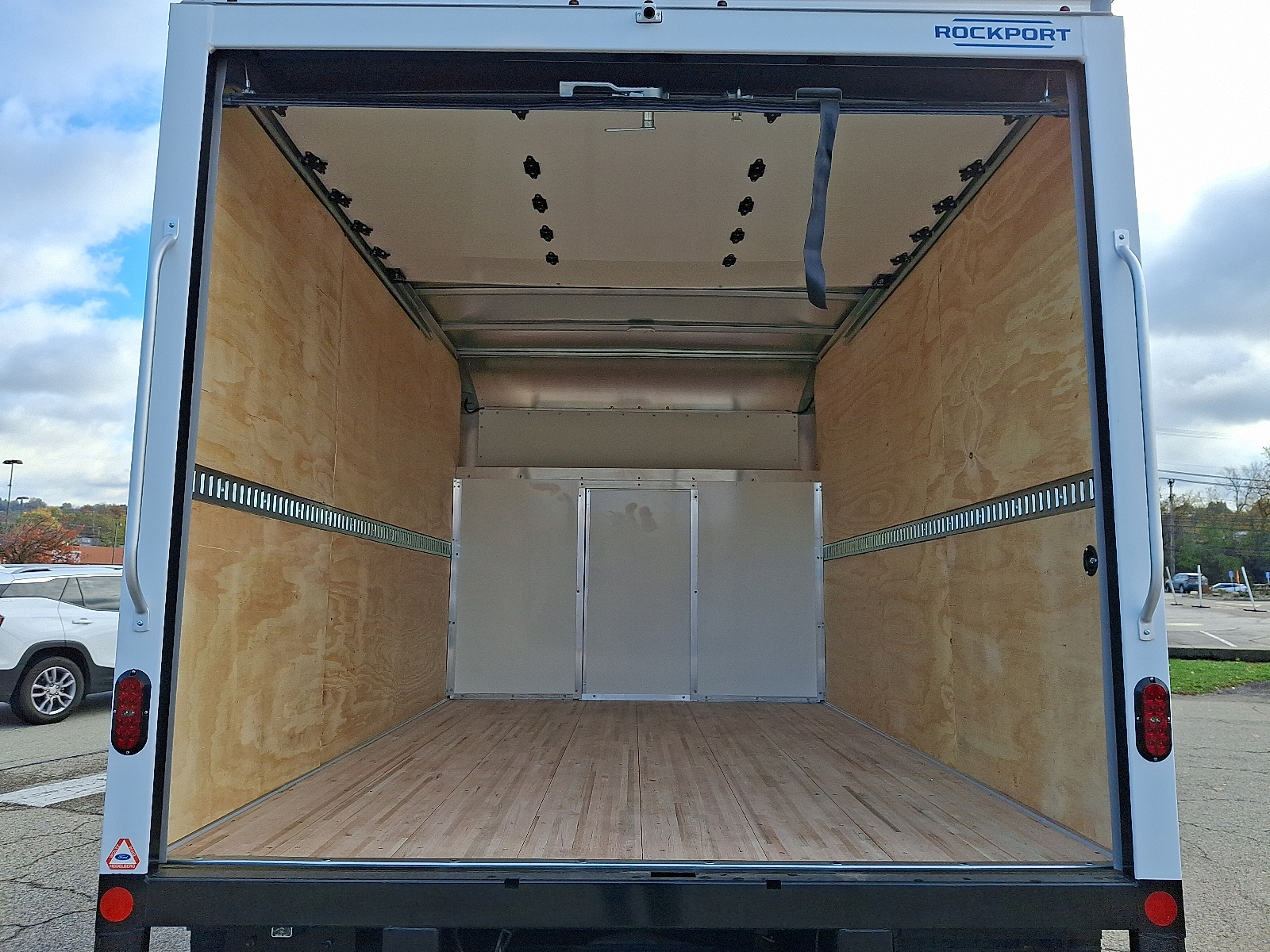 New 2026 Ford E-350 - photo 22