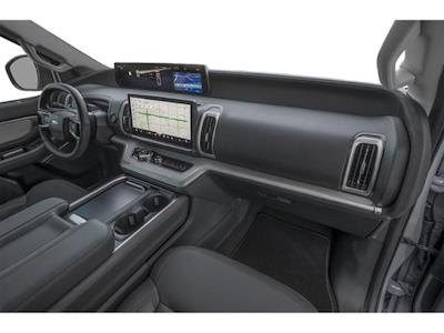 Used 2025 Ford Expedition - photo 1