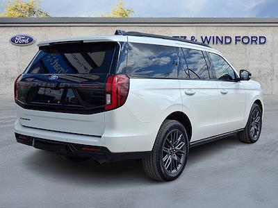 Used 2025 Ford Expedition - photo 1