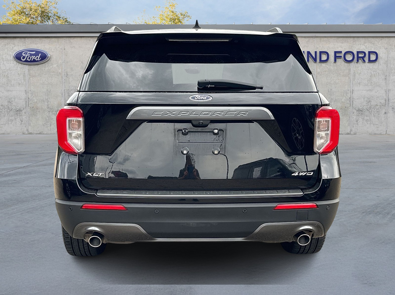 Used 2023 Ford Explorer - photo 7
