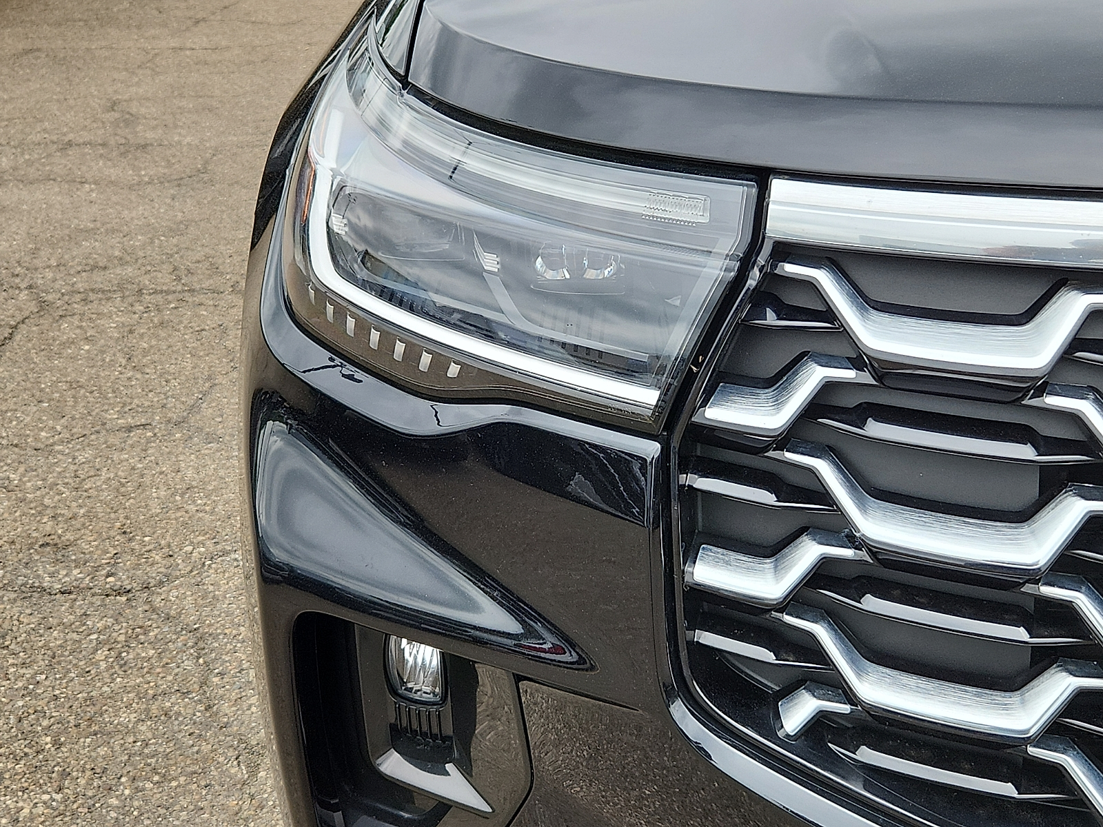 Used 2025 Ford Explorer - photo 11