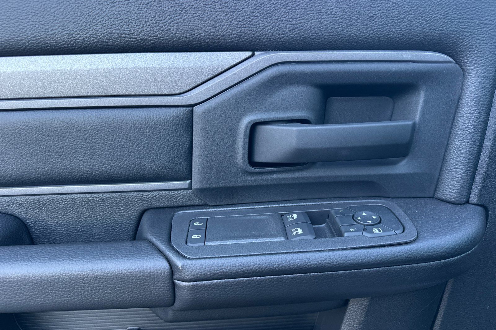 New 2026 Ram 3500 - photo 14