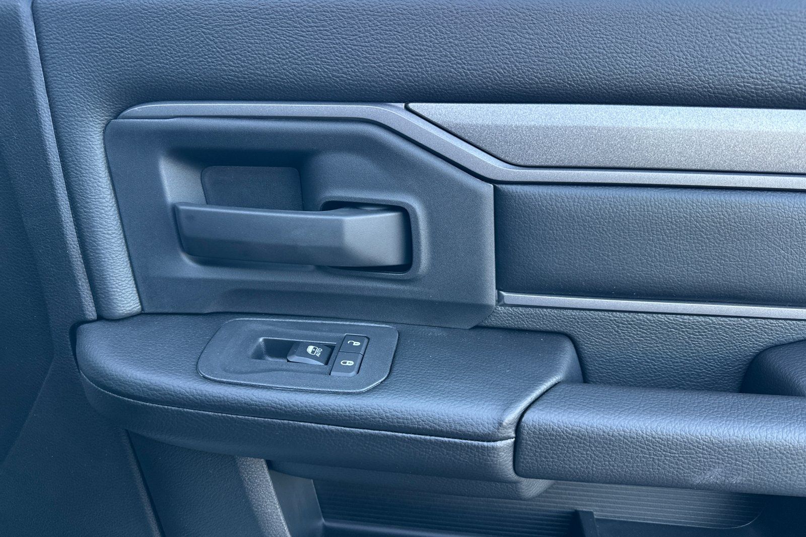 New 2026 Ram 3500 - photo 18