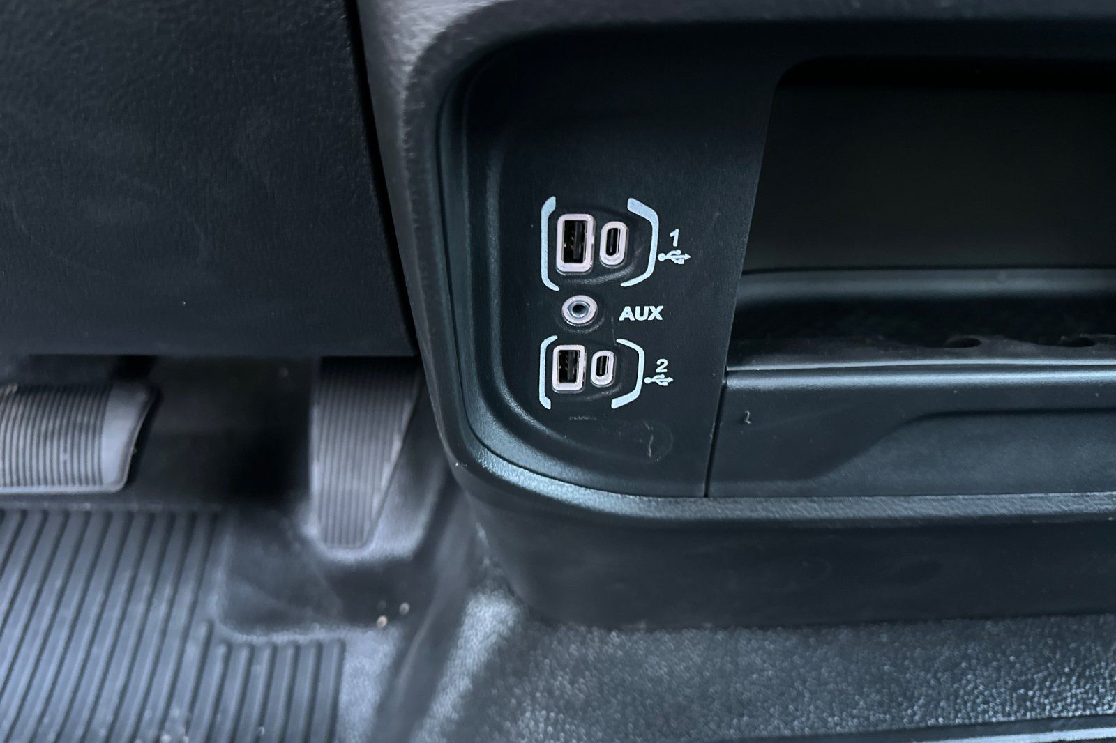 New 2026 Ram 3500 - photo 32