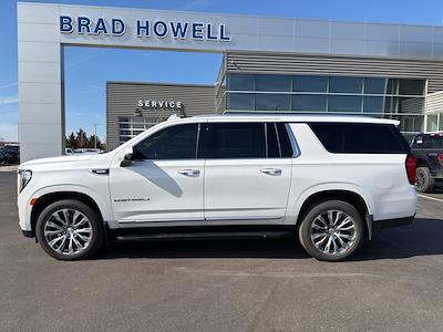 Used 2021 GMC Yukon XL - photo 1