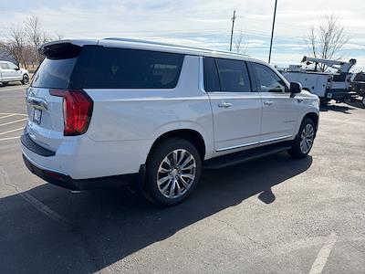 Used 2021 GMC Yukon XL - photo 1