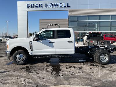 2026 Ford F-350 Crew Cab DRW 4WD Cab Chassis for sale #T33882 - photo 2