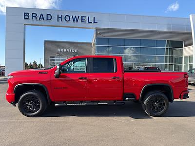 Used 2024 Chevrolet Silverado 2500 - photo 1