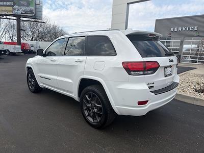 Used 2021 Jeep Grand Cherokee - photo 1