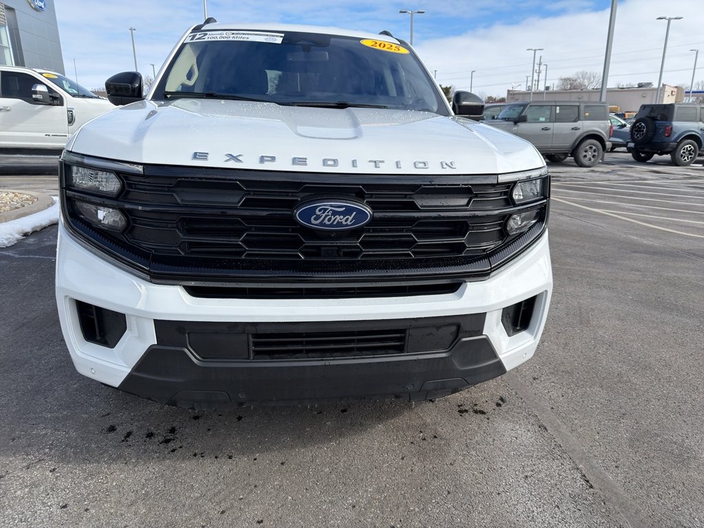 Used 2025 Ford Expedition - photo 5