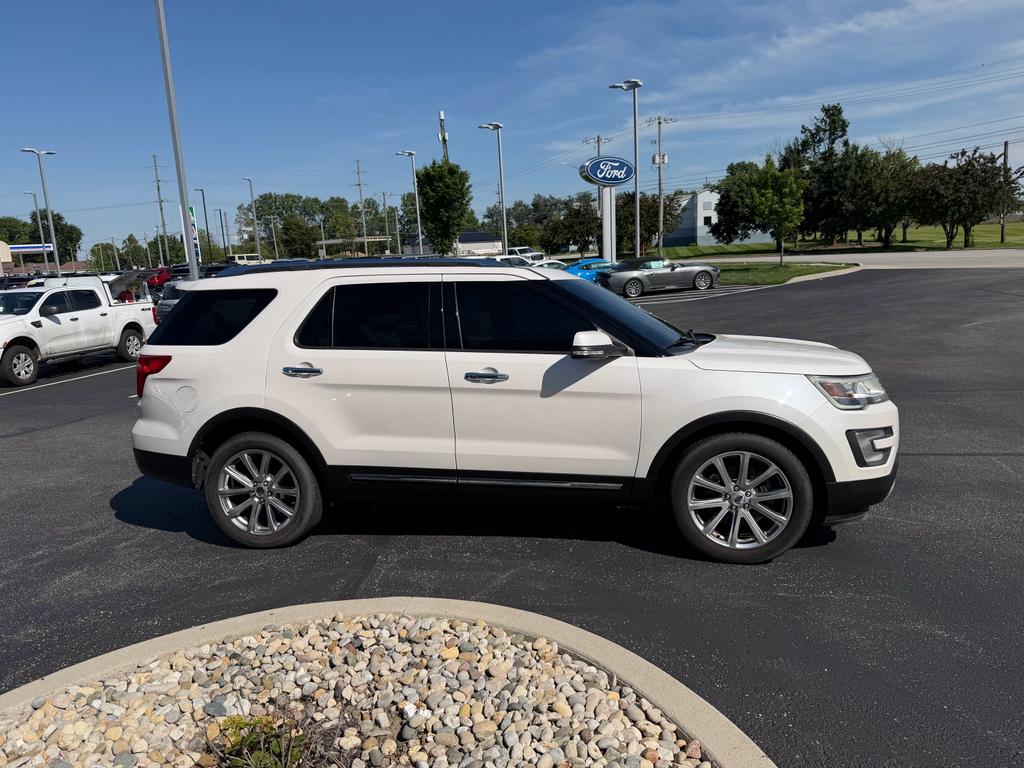Used 2017 Ford Explorer - photo 9