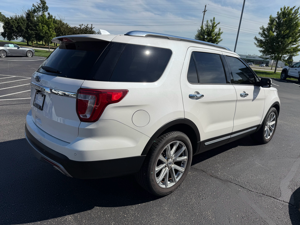 Used 2017 Ford Explorer - photo 10