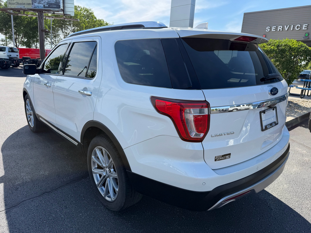Used 2017 Ford Explorer - photo 2