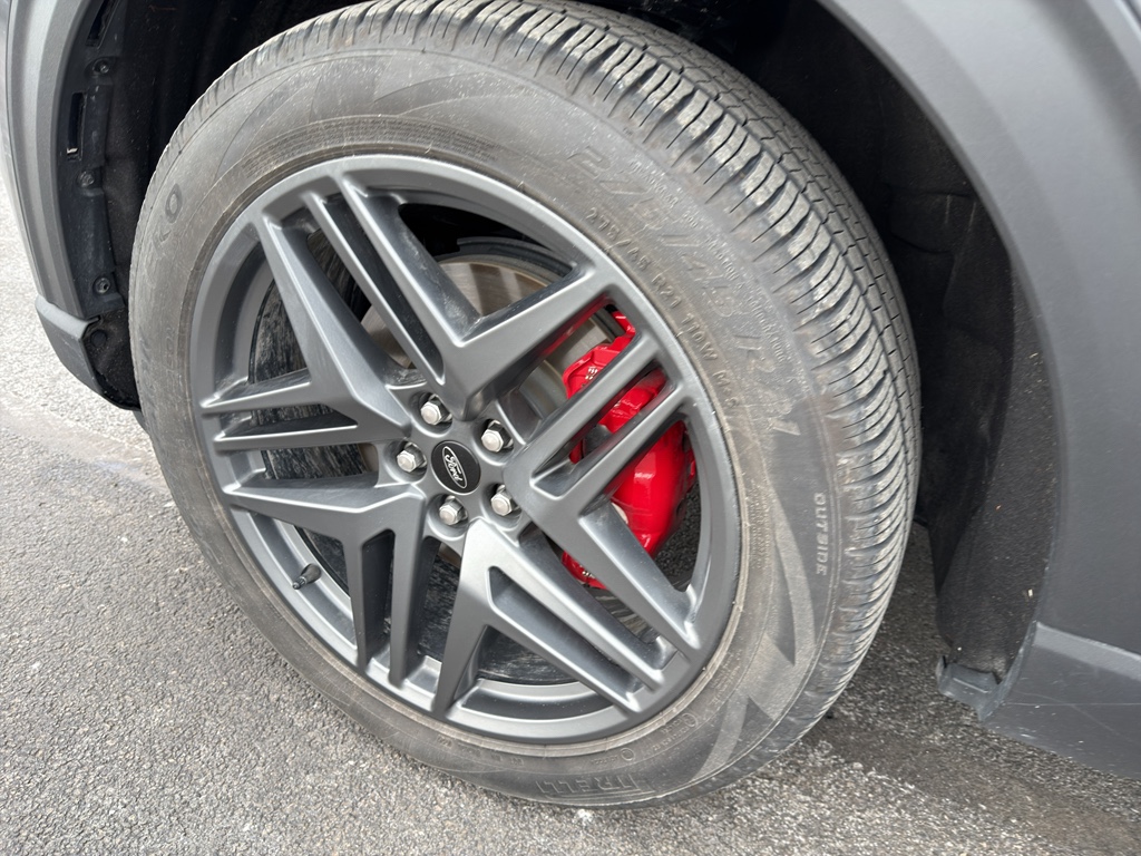 Used 2025 Ford Explorer - photo 12