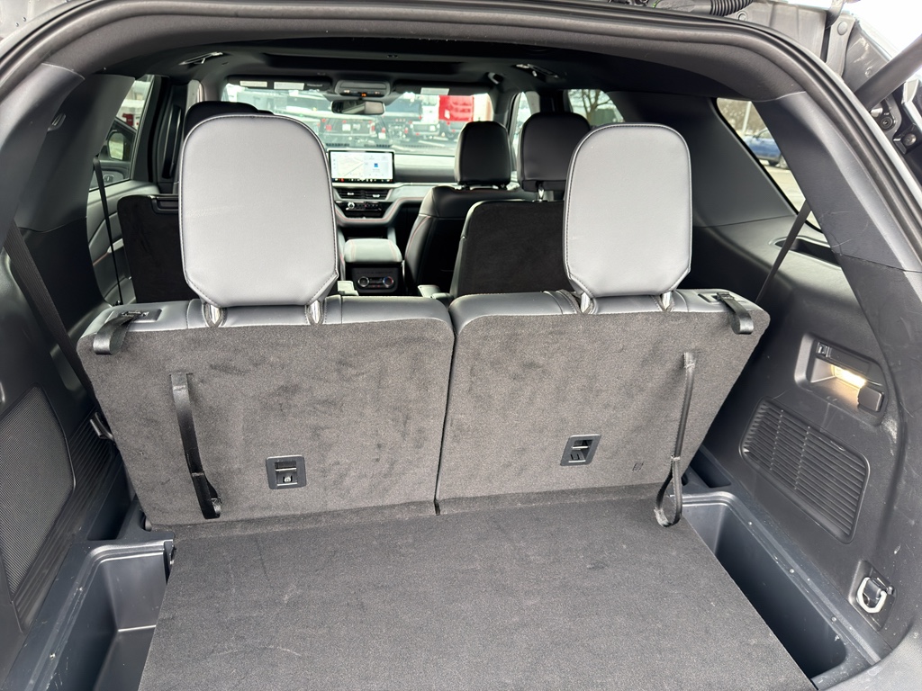 Used 2025 Ford Explorer - photo 20