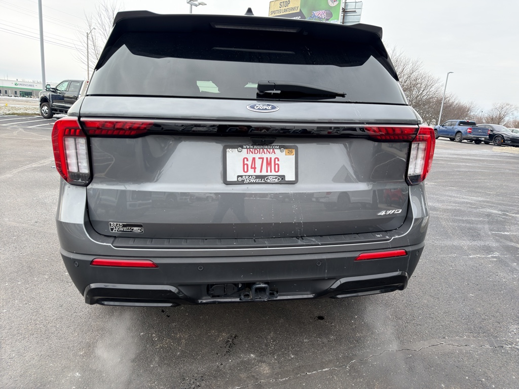 Used 2025 Ford Explorer - photo 10