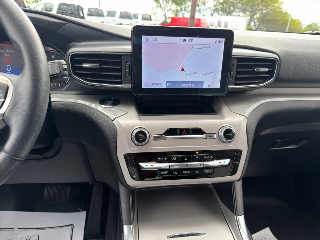 Used 2023 Ford Explorer - photo 12