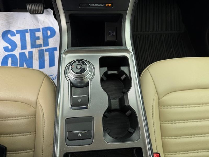 Used 2022 Ford Edge - photo 13