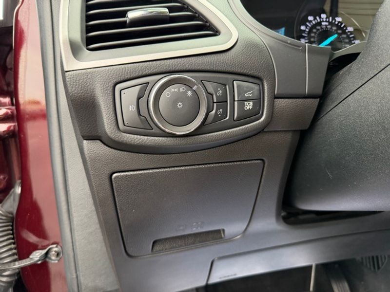 Used 2022 Ford Edge - photo 18