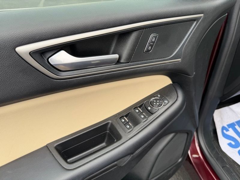 Used 2022 Ford Edge - photo 19