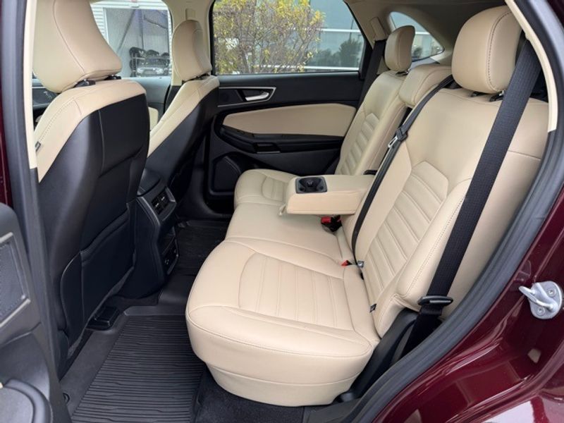 Used 2022 Ford Edge - photo 22