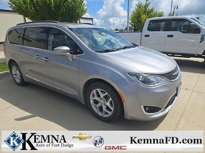 2017 Chrysler Pacifica FWD Minivan for sale #32167FB - photo 1