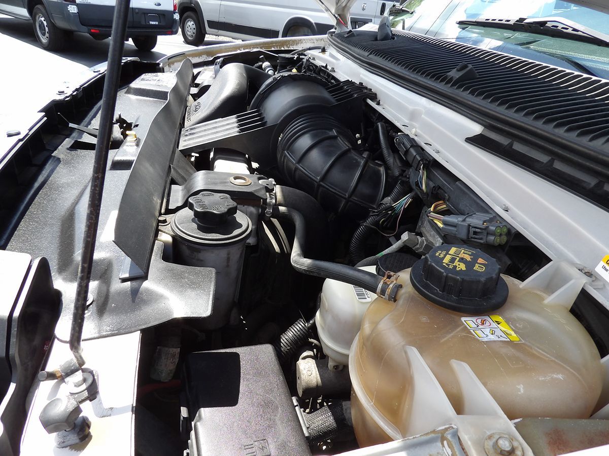 Used 2011 Ford E-450 - photo 14