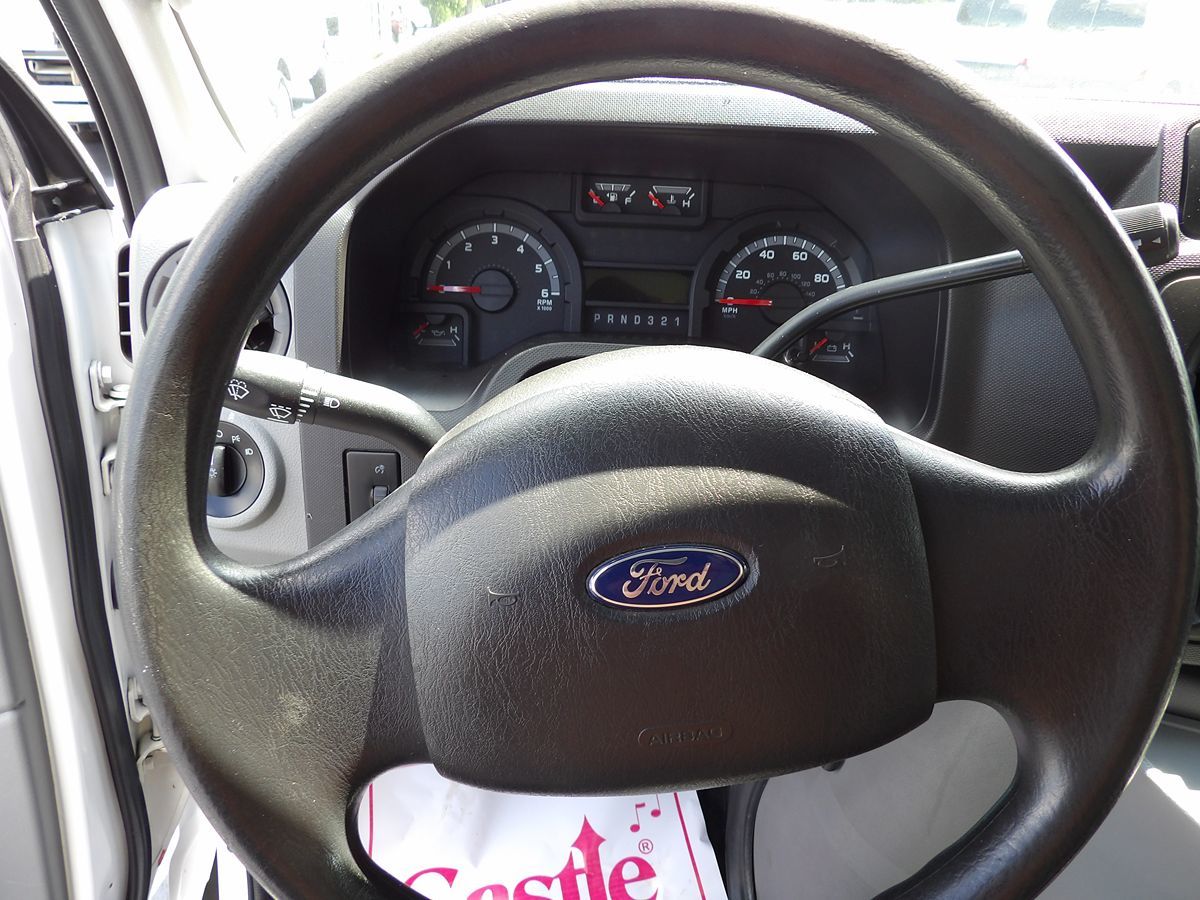 Used 2011 Ford E-450 - photo 23