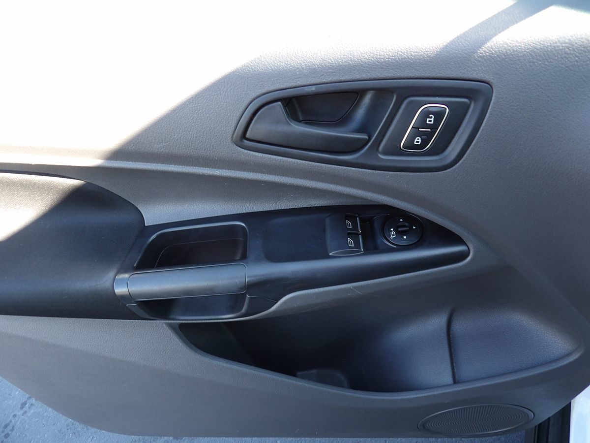 Used 2022 Ford Transit Connect - photo 18