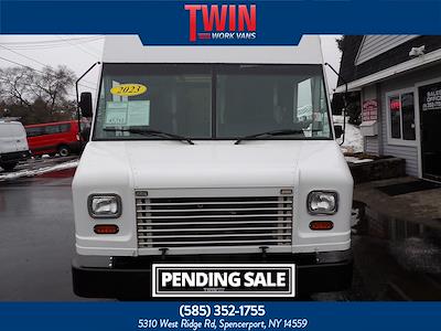 Used 2023 Ford E-450 - photo 1