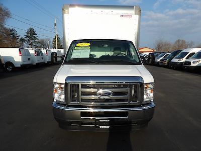 Used 2022 Ford E-350 - photo 1
