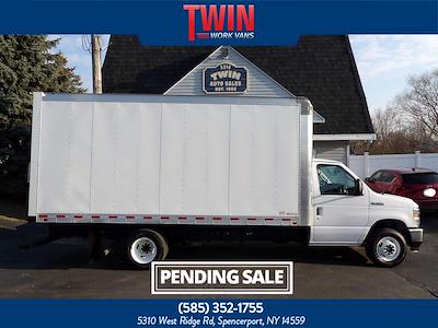 Used 2022 Ford E-350 - photo 1