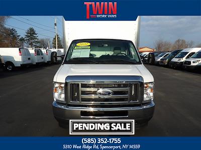 Used 2022 Ford E-350 - photo 1