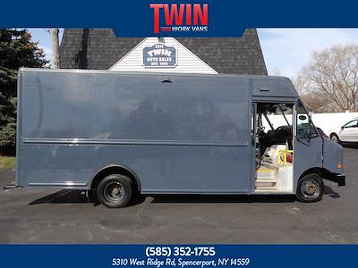 Used 2019 Ford E-450 - photo 1