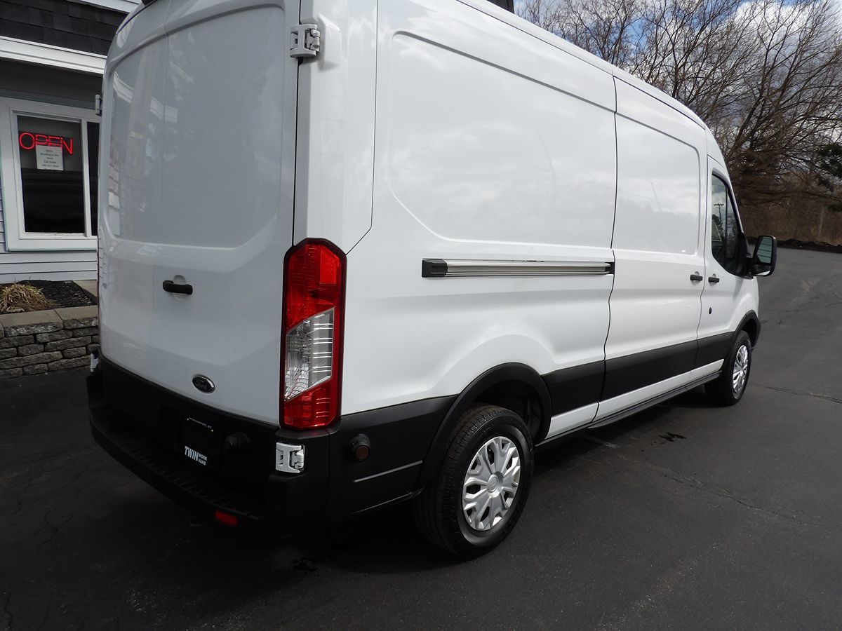 Used 2019 Ford Transit 250 - photo 9