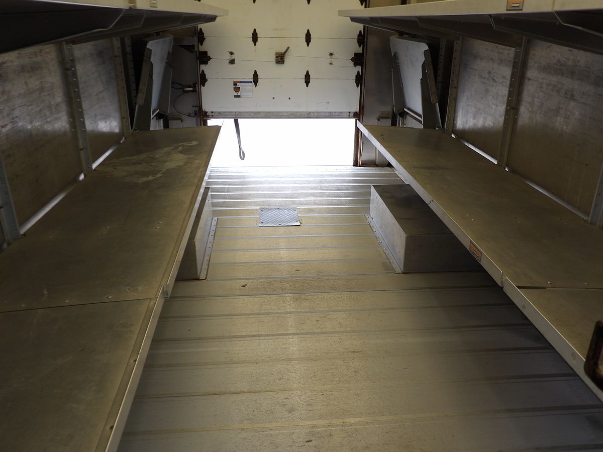 Used 2019 Ford E-450 - photo 31