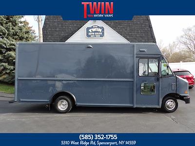 Used 2019 Ford E-450 - photo 1