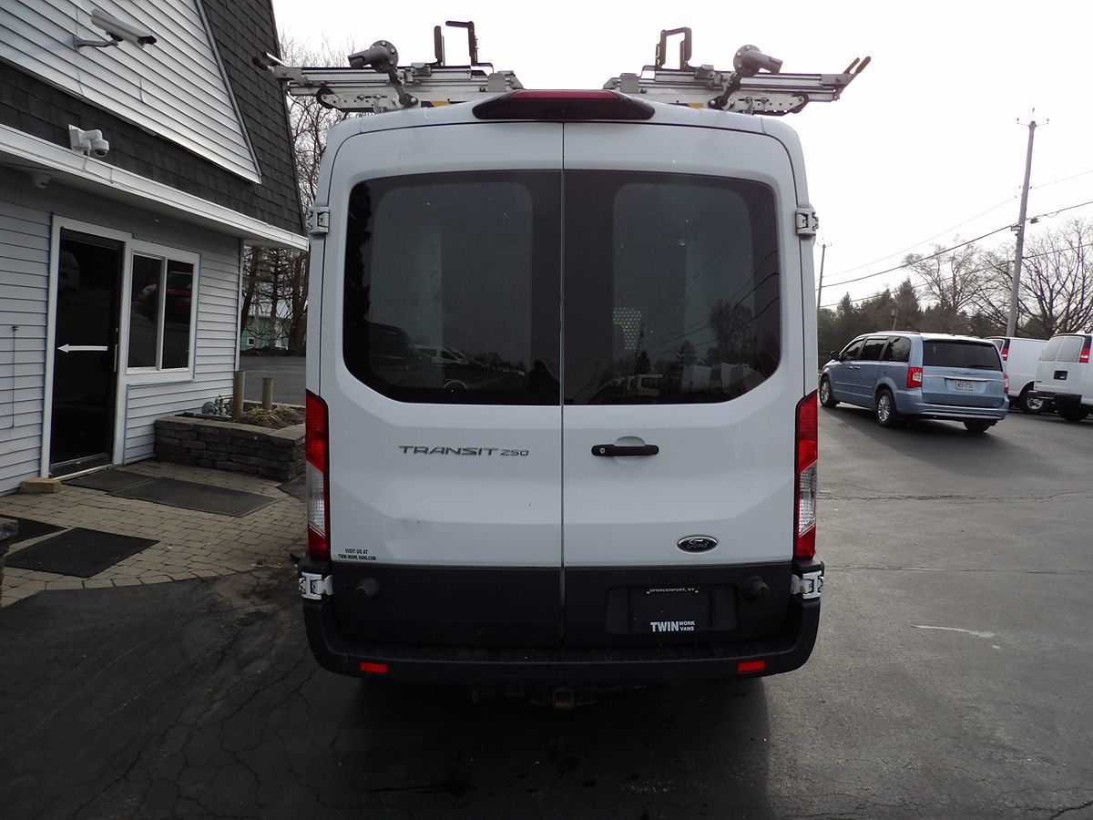 Used 2018 Ford Transit 250 - photo 7
