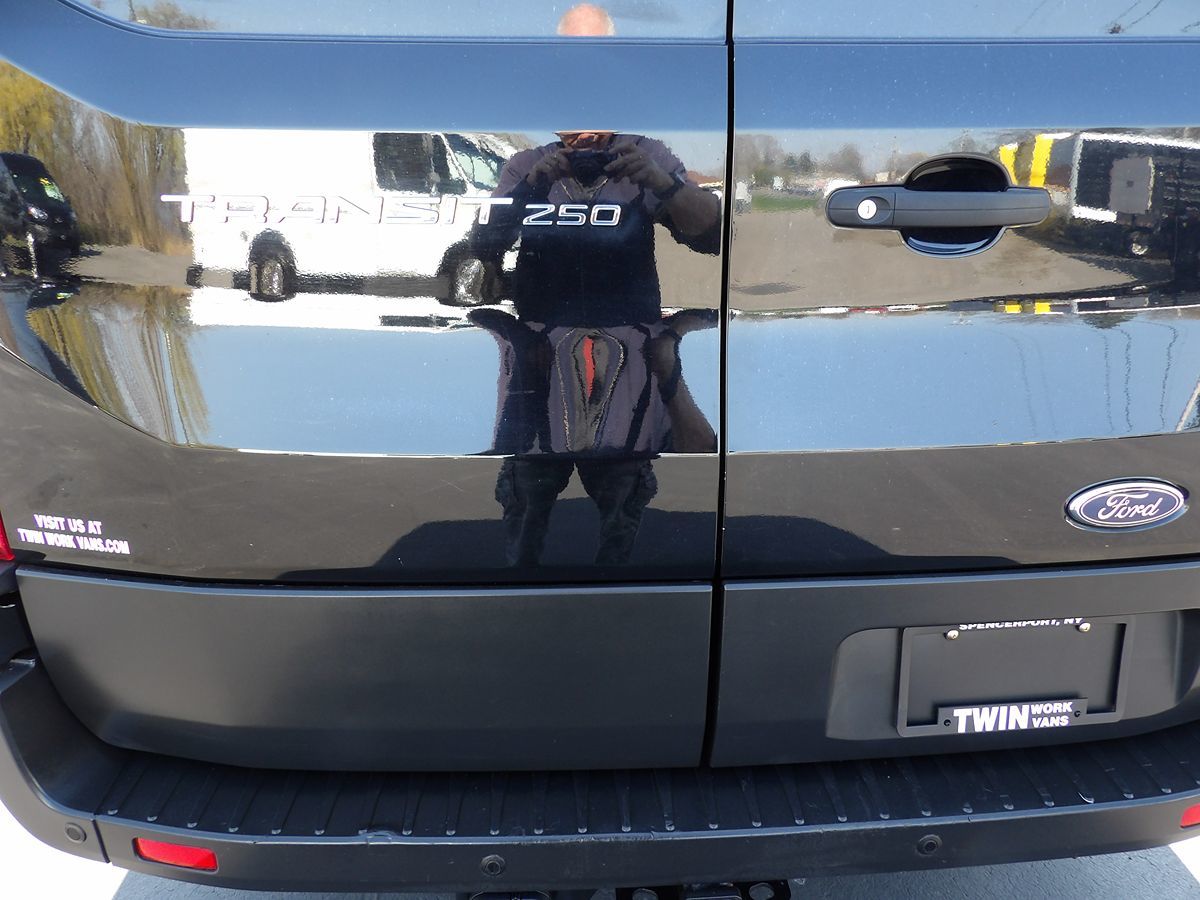 Used 2019 Ford Transit 250 - photo 12
