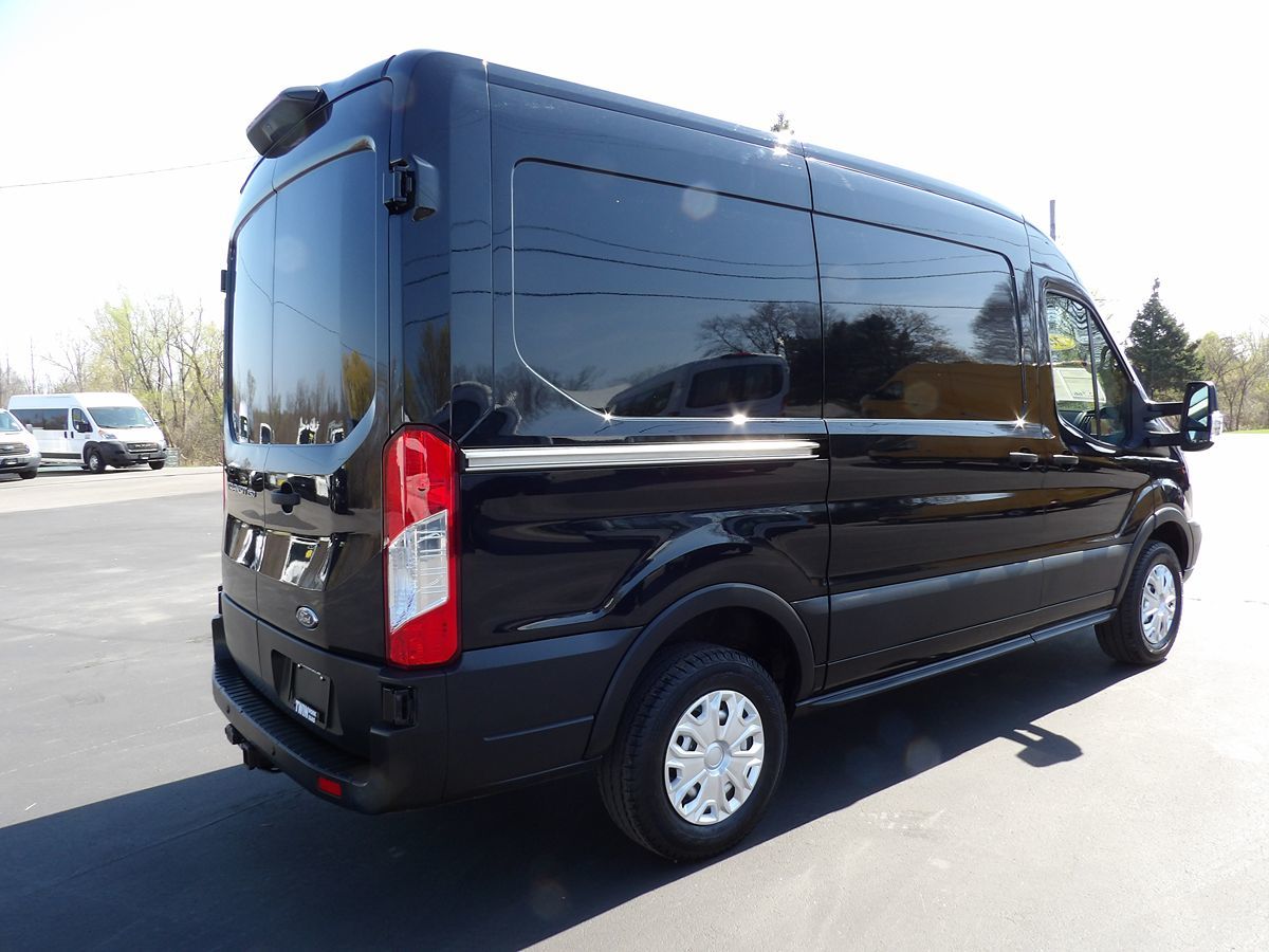 Used 2019 Ford Transit 250 - photo 5