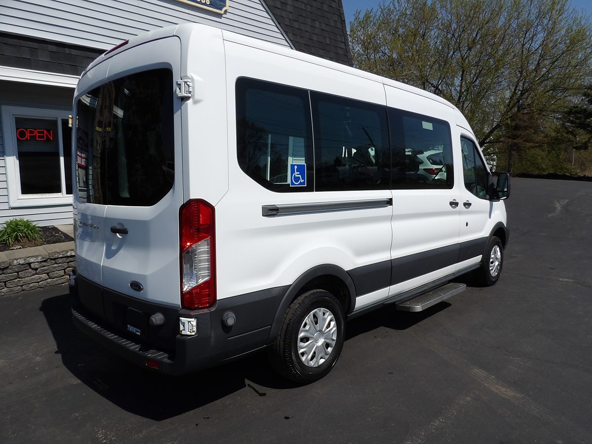 Used 2015 Ford Transit 250 - photo 5