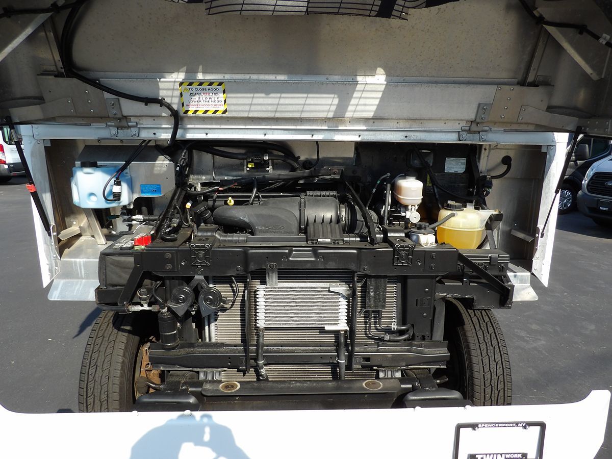 Used 2016 Ford E-350 - photo 13