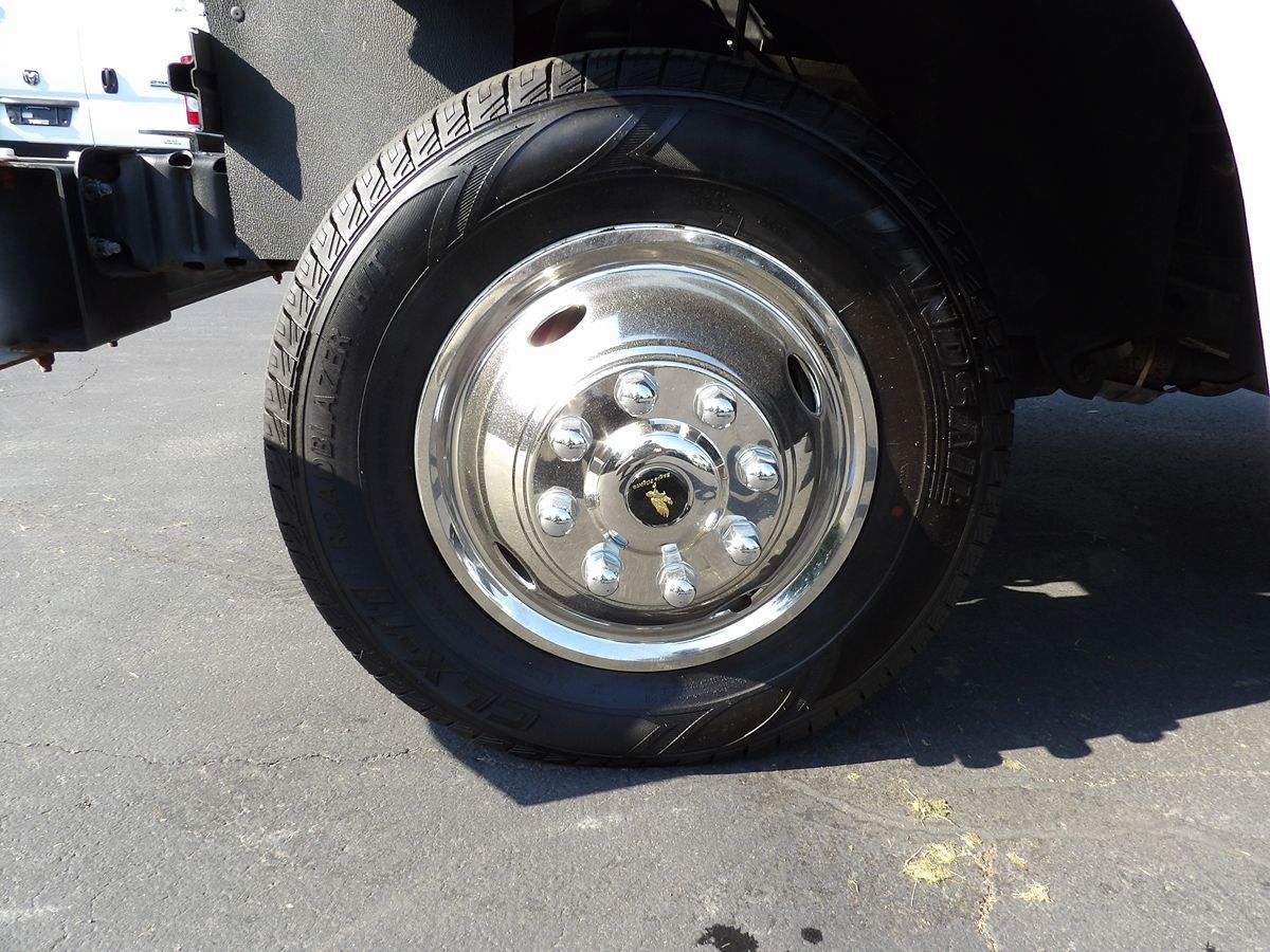 Used 2016 Ford E-350 - photo 17