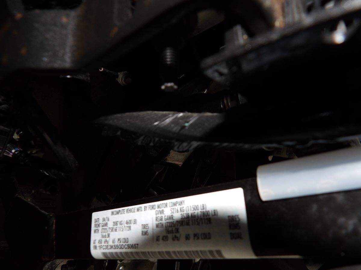 Used 2016 Ford E-350 - photo 43