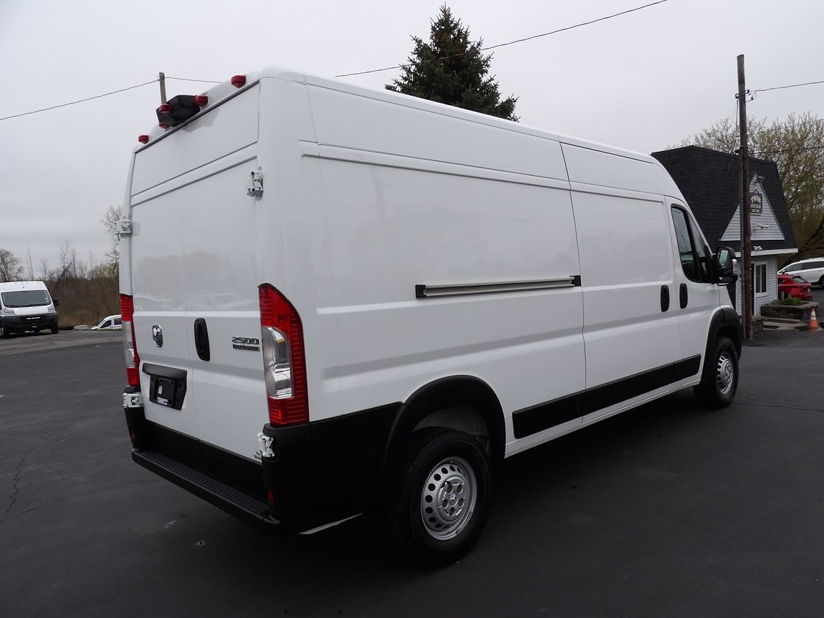 Used 2025 Ram ProMaster 2500 - photo 10