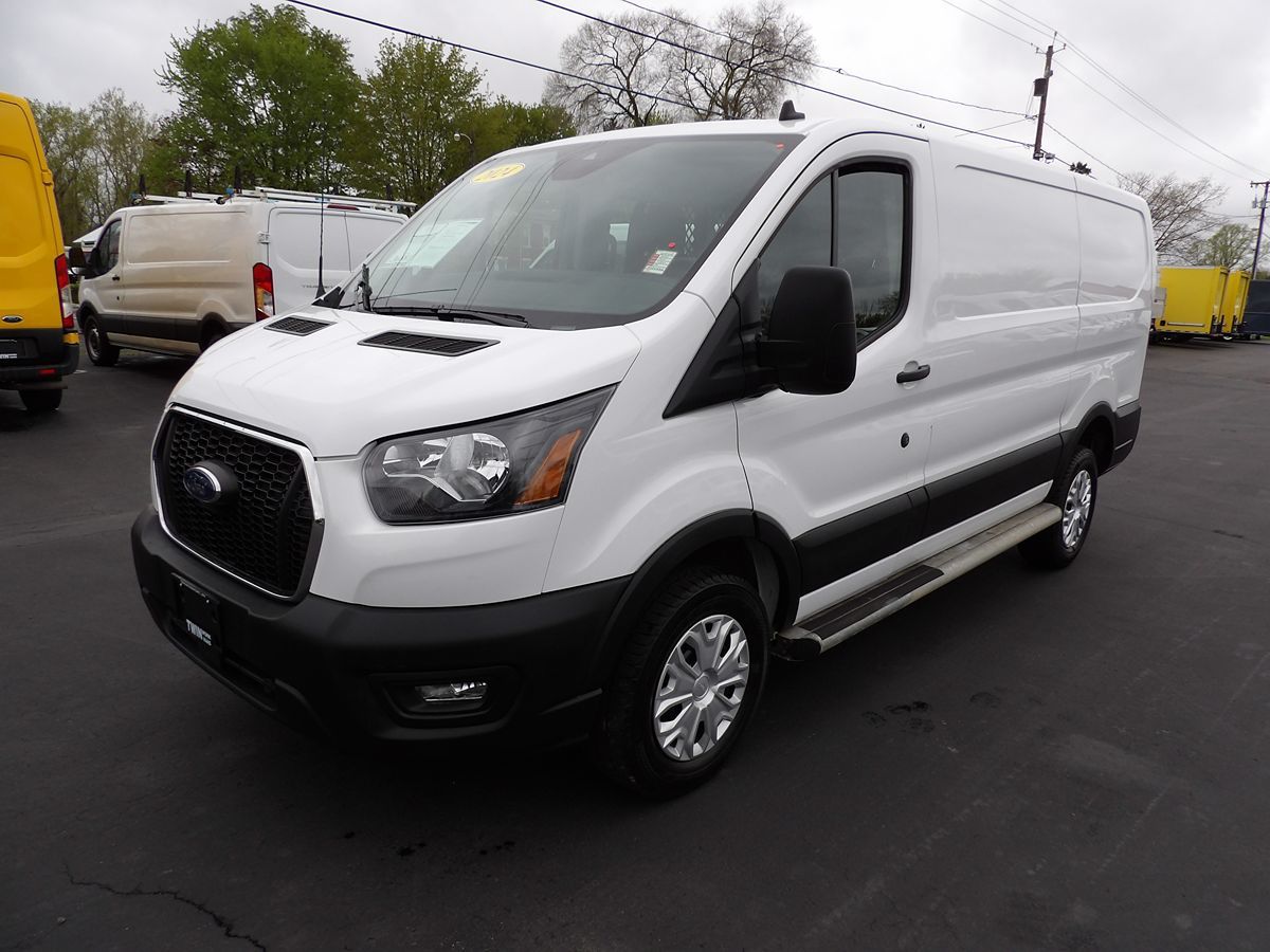 Used 2024 Ford Transit 250 - photo 5