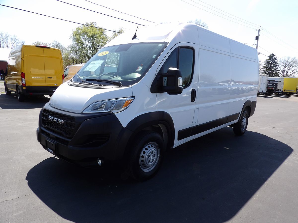 Used 2025 Ram ProMaster 2500 - photo 5