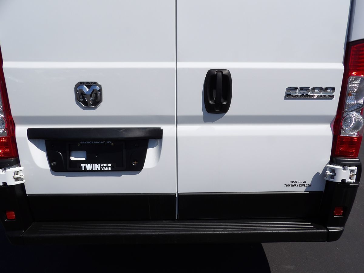 Used 2025 Ram ProMaster 2500 - photo 9