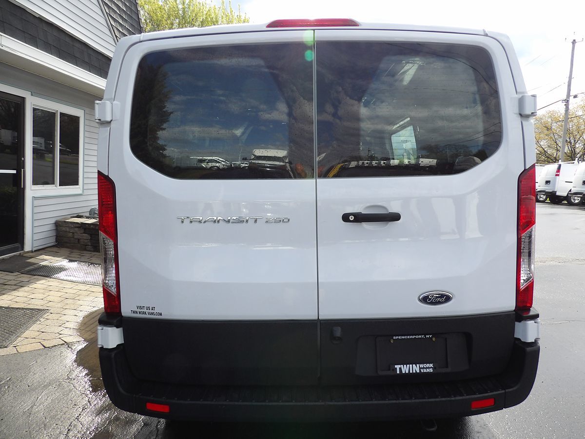 Used 2024 Ford Transit 250 - photo 7