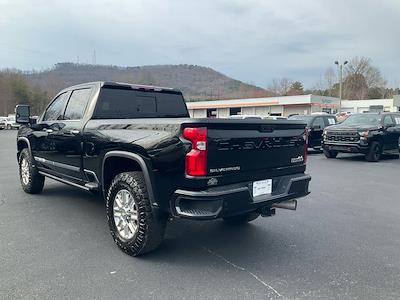 Used 2024 Chevrolet Silverado 2500 - photo 1